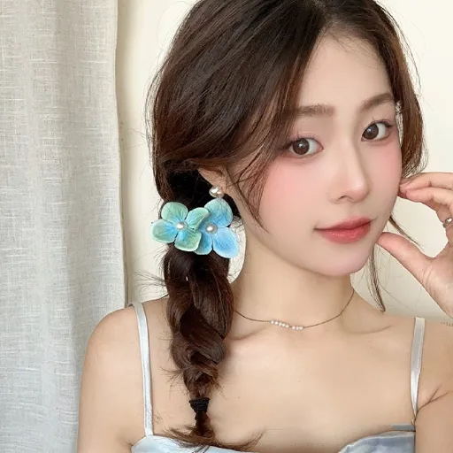 Elegant Floral Pearl Hair Clips (1 Pc)